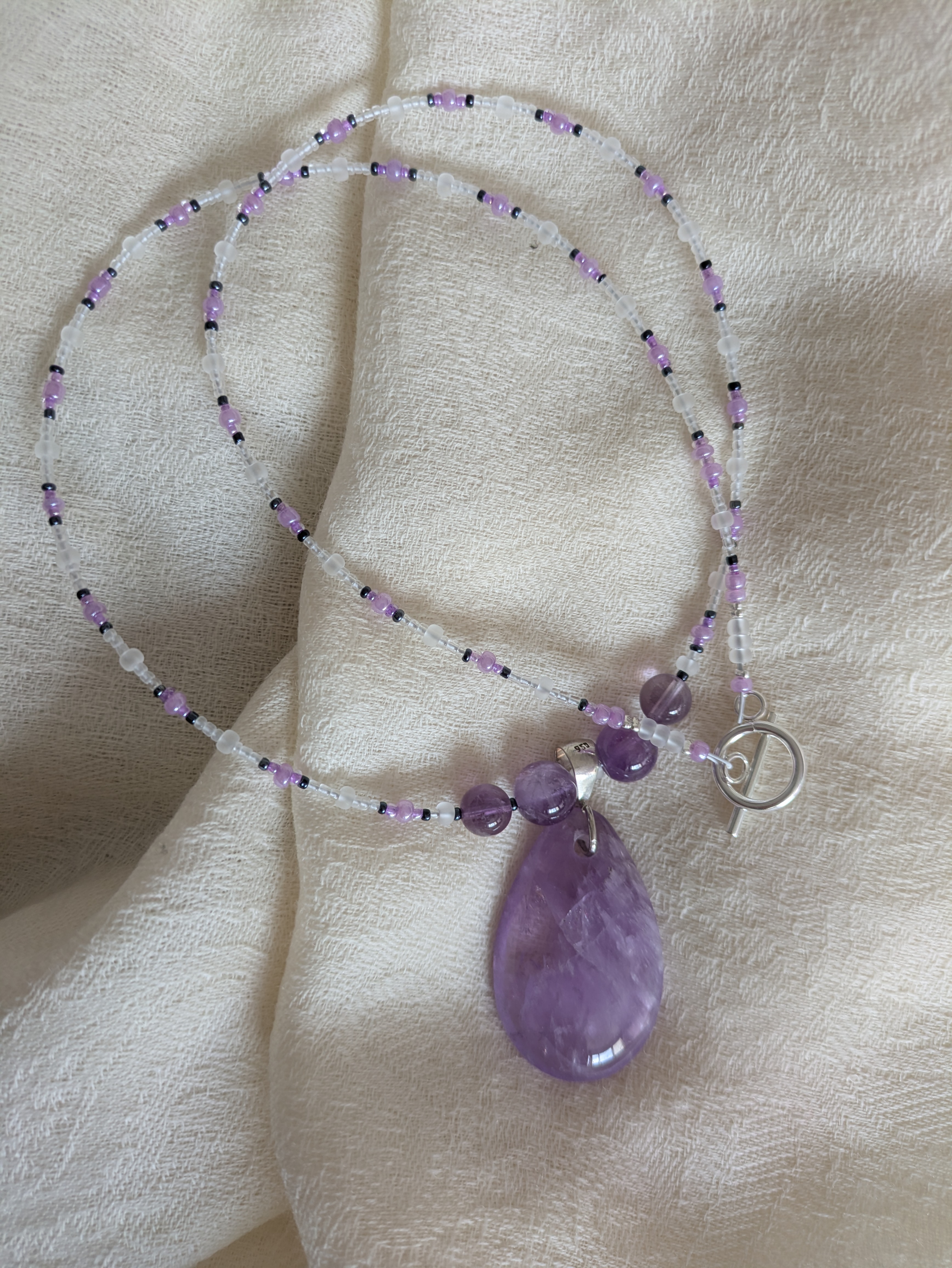 amethyste, beliere argent.