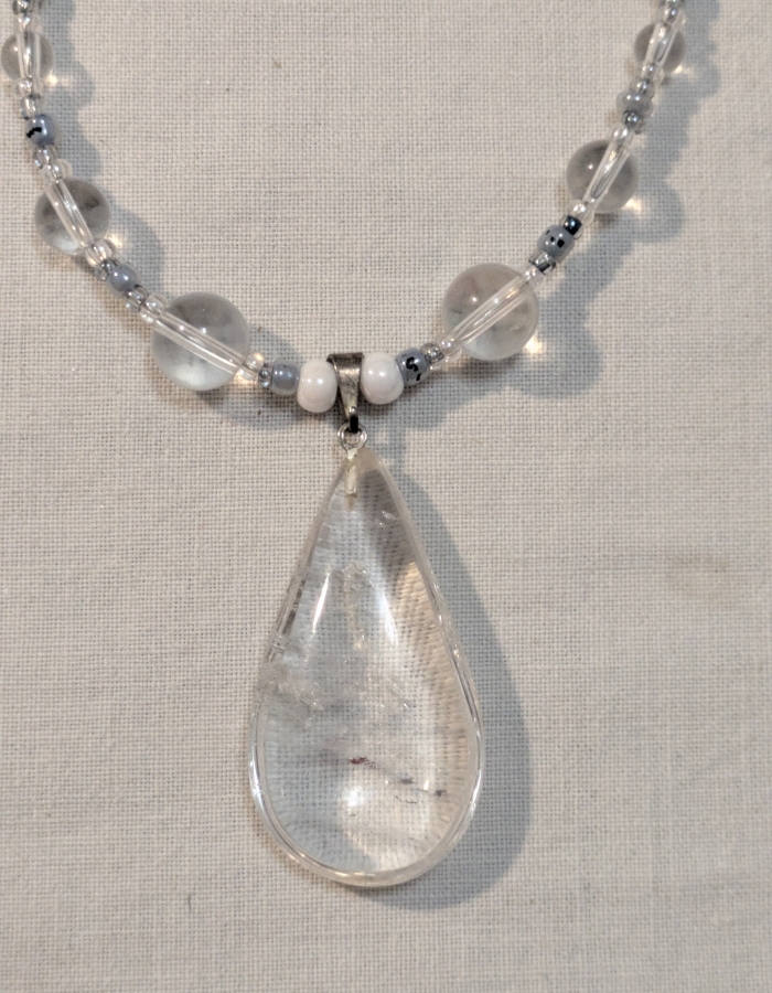 Cristal de roche. 57 cm.