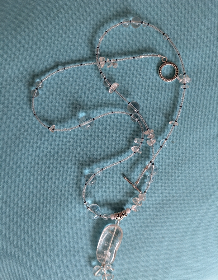 Cristal de roche (64 cm).