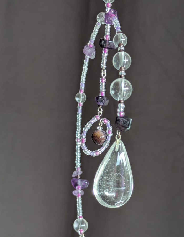 Cristal de roche et améthyste.