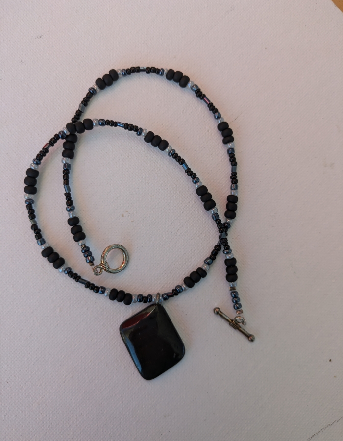 Onyx noir.