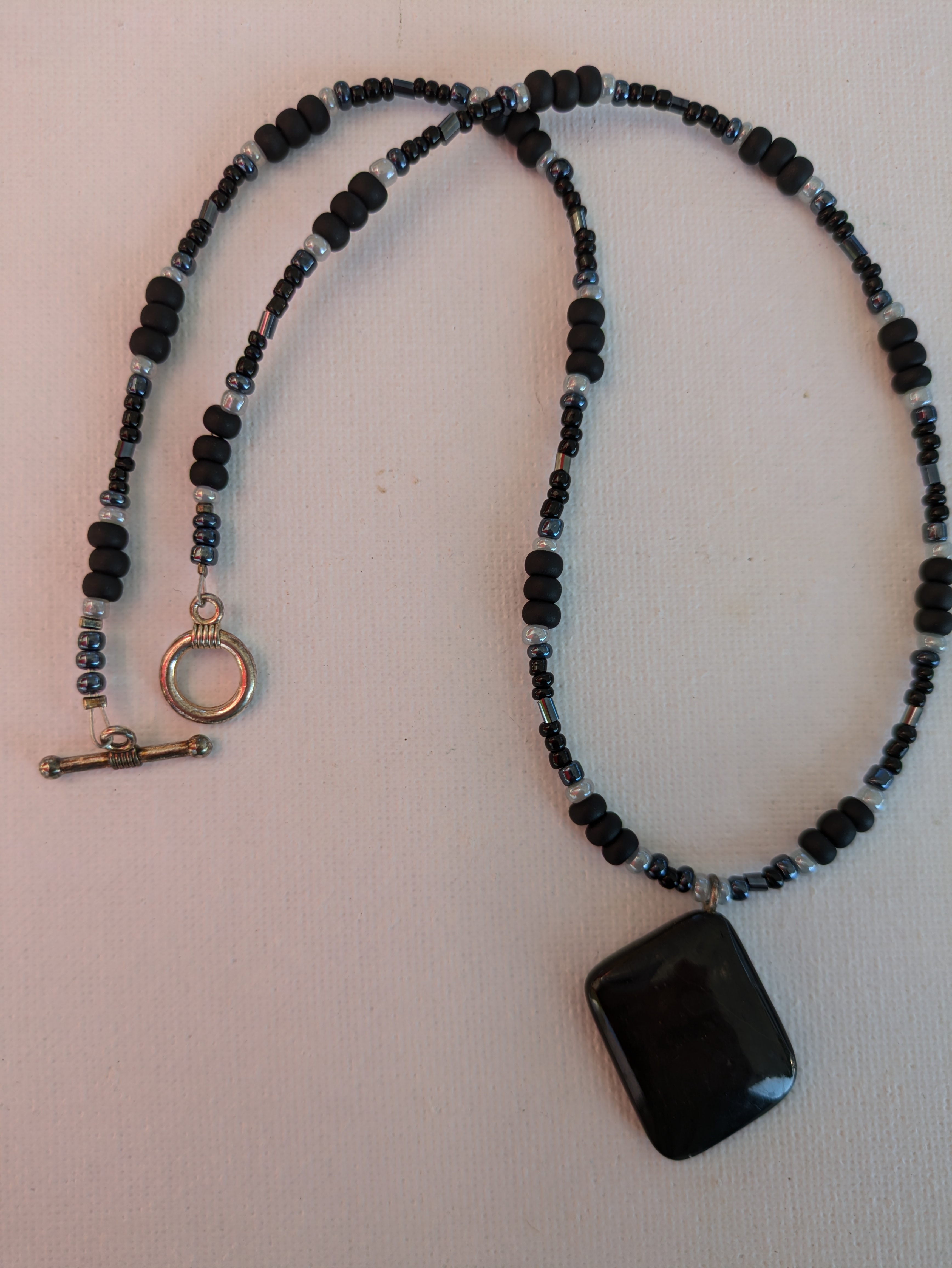 Onyx noir.