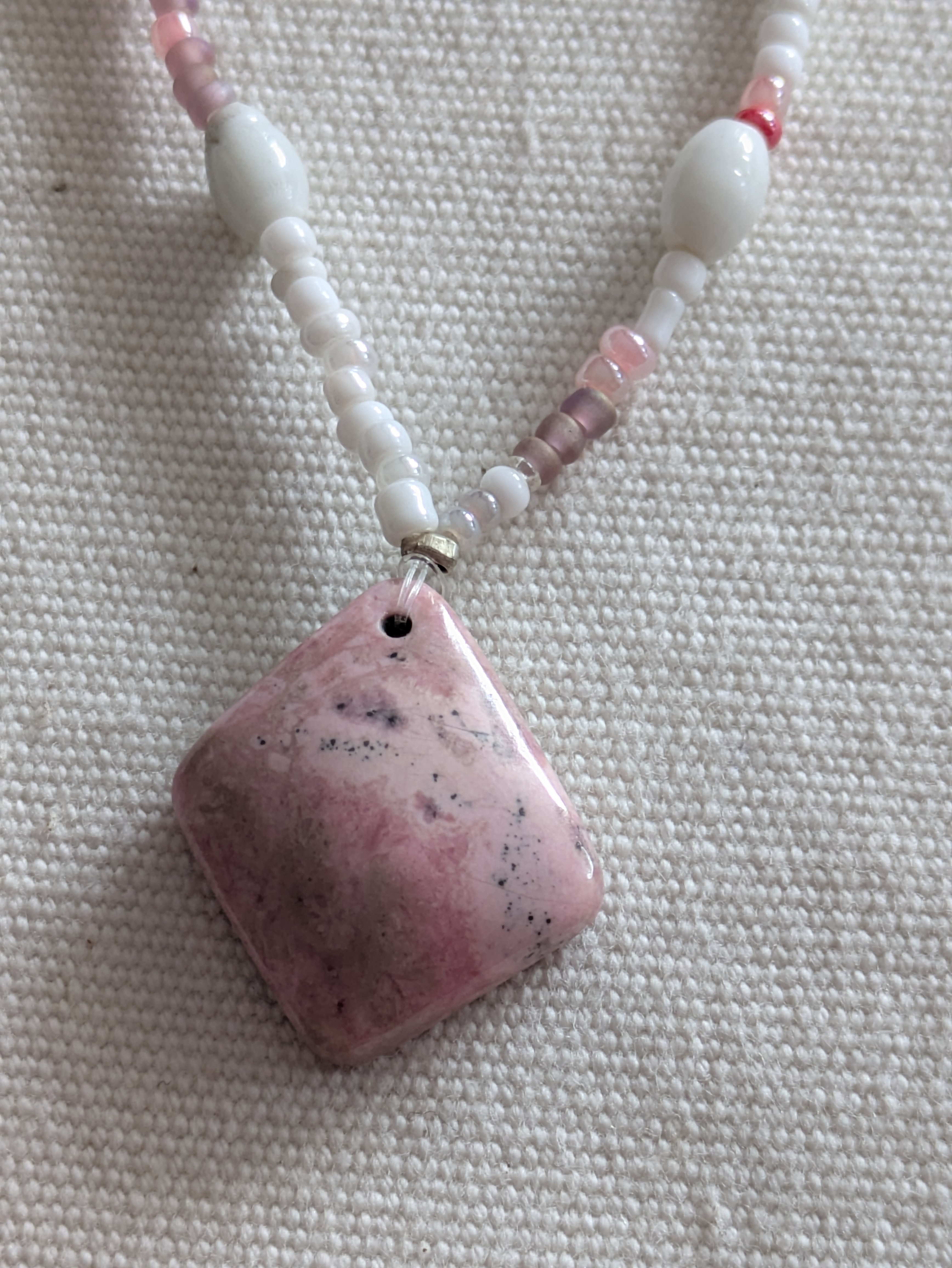 Rhodonite. 41 cm.