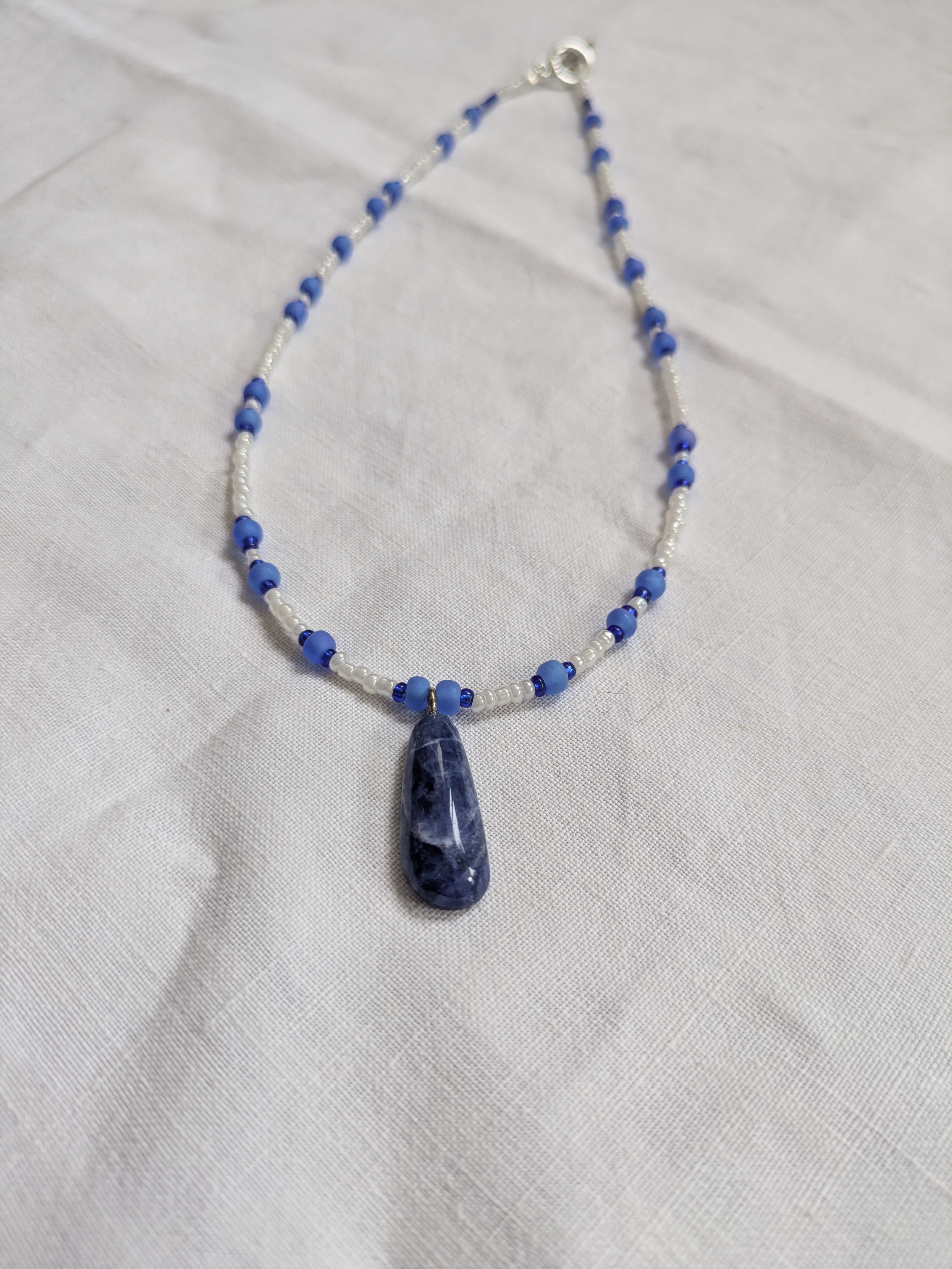 Sodalite. 44 cm.